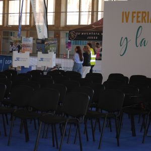 STAND INSITUCIONAL SOLO