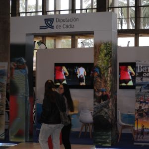 STAND INSTITUCIONAL 3